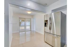 9494 SW 39th St, Miami, FL 33165, - MLS#A12019258