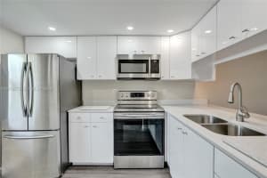 1108 Bahama Bend APT B1, Coconut Creek, FL 33066, - MLS#A12019272