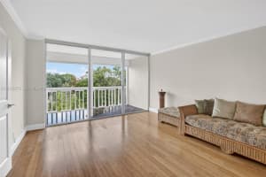 7041 Environ Blvd APT 327, Lauderhill, FL 33319, - MLS#A12019275