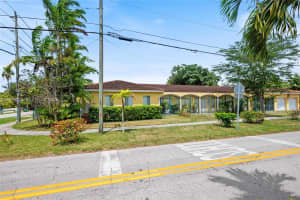 2542 SW 25th Ave, Miami, FL 33133, - MLS#A12019278