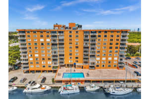 2450 Ne 135th Street 201, North Miami, Fl 33181, North Miami 2450 Ne 135th Street 201, North Miami, Fl 33181, North Miami