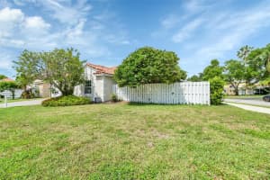 535 Somerset Way, Weston, FL 33326, - MLS#A12019303