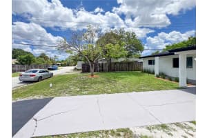 60 NW 47th Ct, Oakland Park, FL 33309, - MLS#A12019356