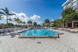5600 Collins Ave APT 8A, Miami Beach, FL 33140, - MLS#A12019372