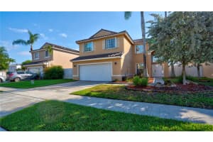 19141 NW 12th St, Pembroke Pines, FL 33029, - MLS#A12019418