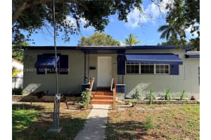 1244 NE 149th St #0, North Miami, FL 33161, - MLS#A12019457
