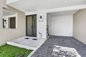 N Oak Pl, Dania Beach, FL 33314, - MLS#A12019466