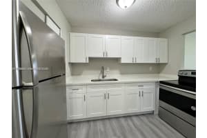 2237 Taylor St APT 6B, Hollywood, FL 33020, - MLS#A12019528