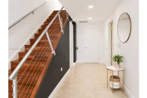 Avenue on Brickell, 1050 Brickell Ave APT 410, Miami, FL 33131, - MLS#A12019535