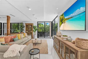 994 NE 78th St, Miami, FL 33138, - MLS#A12019553