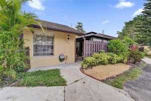 123 Briarwood Cir 2-5, Hollywood 123 Briarwood Cir 2-5, Hollywood