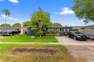 9452 SW 52nd Ct, Cooper City, FL 33328, - MLS#A12019820