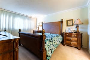 1600 SW 127th Way APT 207C, Pembroke Pines, FL 33027, - MLS#A12019896