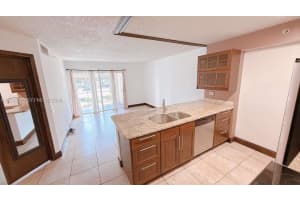 470 S Park Rd 7-104, Hollywood