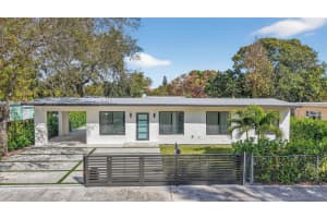 53 Nw 68th St, Miami