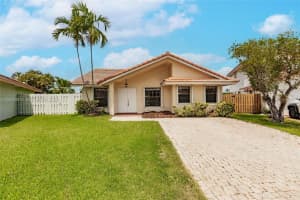 8359 NW 189th St, Hialeah, FL 33015, - MLS#A12019951