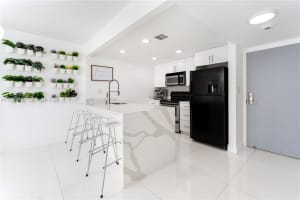 600 NE 36th St APT 1111, Miami, FL 33137, - MLS#A12020012