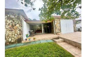 659 W 14th St, Hialeah, FL 33010, - MLS#A12020070