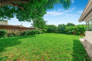 3271 NW 18th Terrace, Miami, FL 33125, - MLS#A12020077