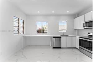 842 Meridian Ave APT 2D, Miami Beach, FL 33139, - MLS#A12020091