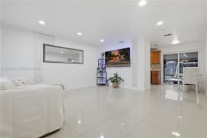 6641 Freedom St, Hollywood, FL 33024, - MLS#A12020130