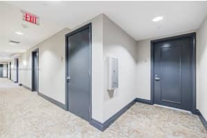 Avenue on Brickell, 1050 Brickell Ave APT 2320, Miami, FL 33131, - MLS#A12020169