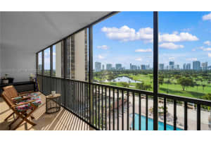 20301 W Country Club Dr APT 1126, Aventura, FL 33180, - MLS#A12020191