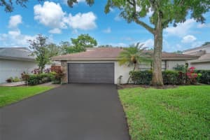 136 Greens Rd, Hollywood, FL 33021, - MLS#A12020195