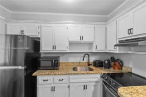 2420 SE 17th St APT 301C, Fort Lauderdale, FL 33316, - MLS#A12020211