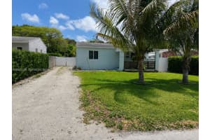 2726 Taylor St, Hollywood, FL 33020, - MLS#A12020220