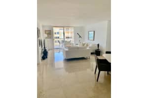 1420 Brickell Bay Dr APT 1108B, Miami, FL 33131, - MLS#A12020224