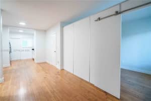 7325 Carlyle Ave APT 8, Miami Beach, FL 33141, - MLS#A12020251