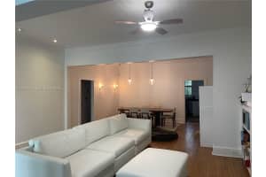 27 NE 49th St, Miami, FL 33137, - MLS#A12020314