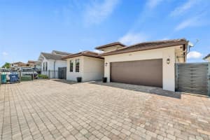 2921 SW 152nd Ave, Miami, FL 33185, - MLS#A12020477