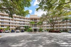 3800 Oaks Clubhouse Dr APT 307, Pompano Beach, FL 33069, - MLS#A12020513