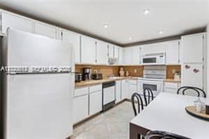 3800 Oaks Clubhouse Dr APT 307, Pompano Beach, FL 33069, - MLS#A12020513