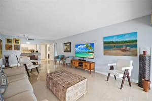 200 Lakeview Dr APT 113, Weston, FL 33326, - MLS#A12020543