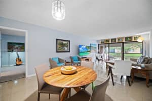 200 Lakeview Dr APT 113, Weston, FL 33326, - MLS#A12020543