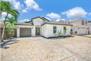 7868 NW 194th St, Hialeah, FL 33015, - MLS#A12020550