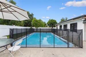 4700 Nw 1st Ct, Plantation
