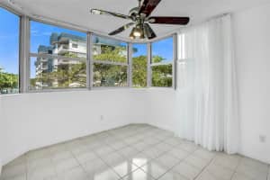 16558 NE 26th Ave APT 3H, North Miami Beach, FL 33160, - MLS#A12020734