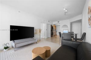 6365 Collins Ave APT 1909, Miami Beach, FL 33141, - MLS#A12020816