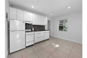 620 86th St b, Miami Beach, FL 33141, - MLS#A12020830