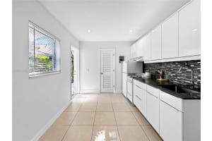 620 86th St b, Miami Beach, FL 33141, - MLS#A12020830