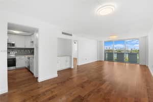 800 West Ave APT 527, Miami Beach, FL 33139, - MLS#A12020935