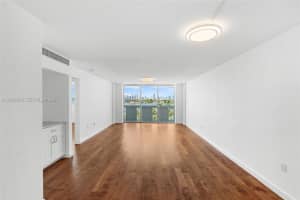 800 West Ave APT 527, Miami Beach, FL 33139, - MLS#A12020935