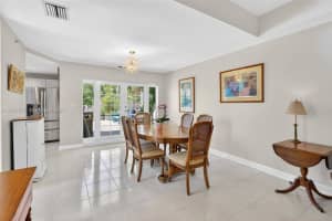 323 Navarre Ave APT 403, Coral Gables, FL 33134, - MLS#A12020971