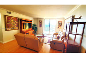 900 SW 8th St APT 1501, Miami, FL 33130, - MLS#A12020976