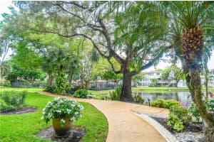 5100 NW 35th St APT 107, Lauderdale Lakes, FL 33319, - MLS#A12021023