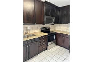 1136 Ne 210th Ter 1136, Miami